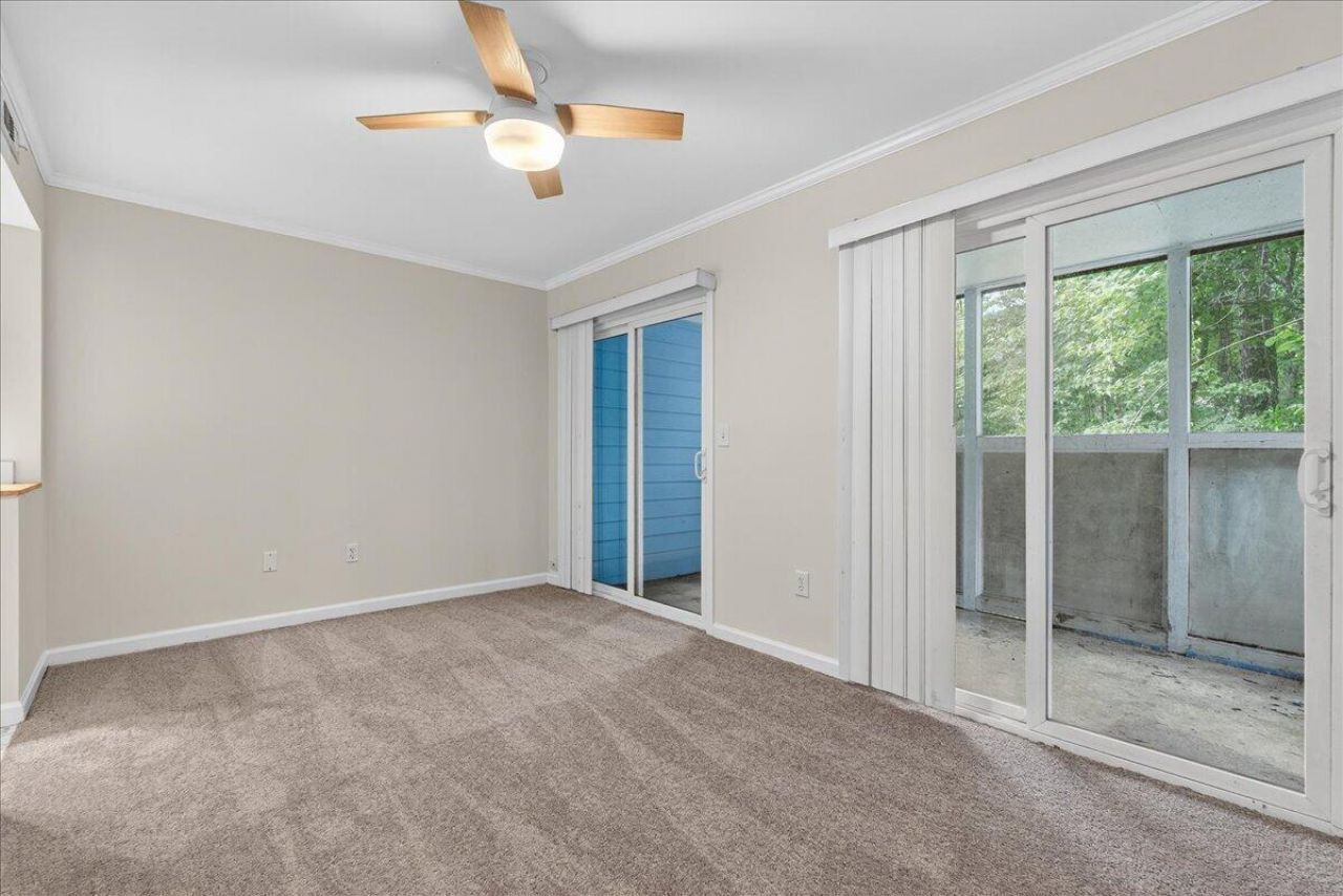 104 Peacock Place Photo 16