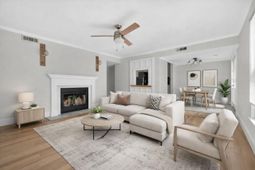 104 Peacock Place photo 4