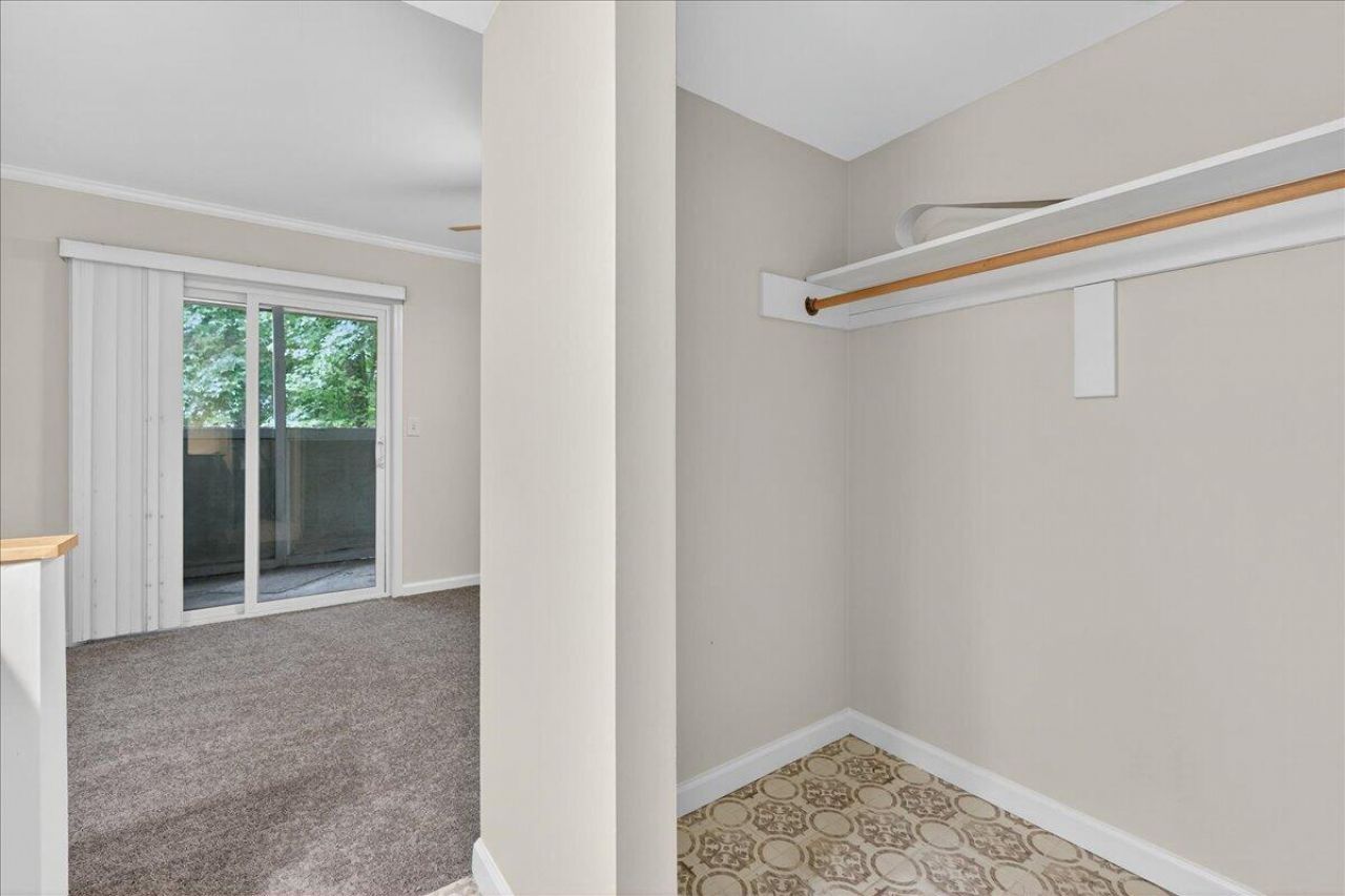 104 Peacock Place Photo 20