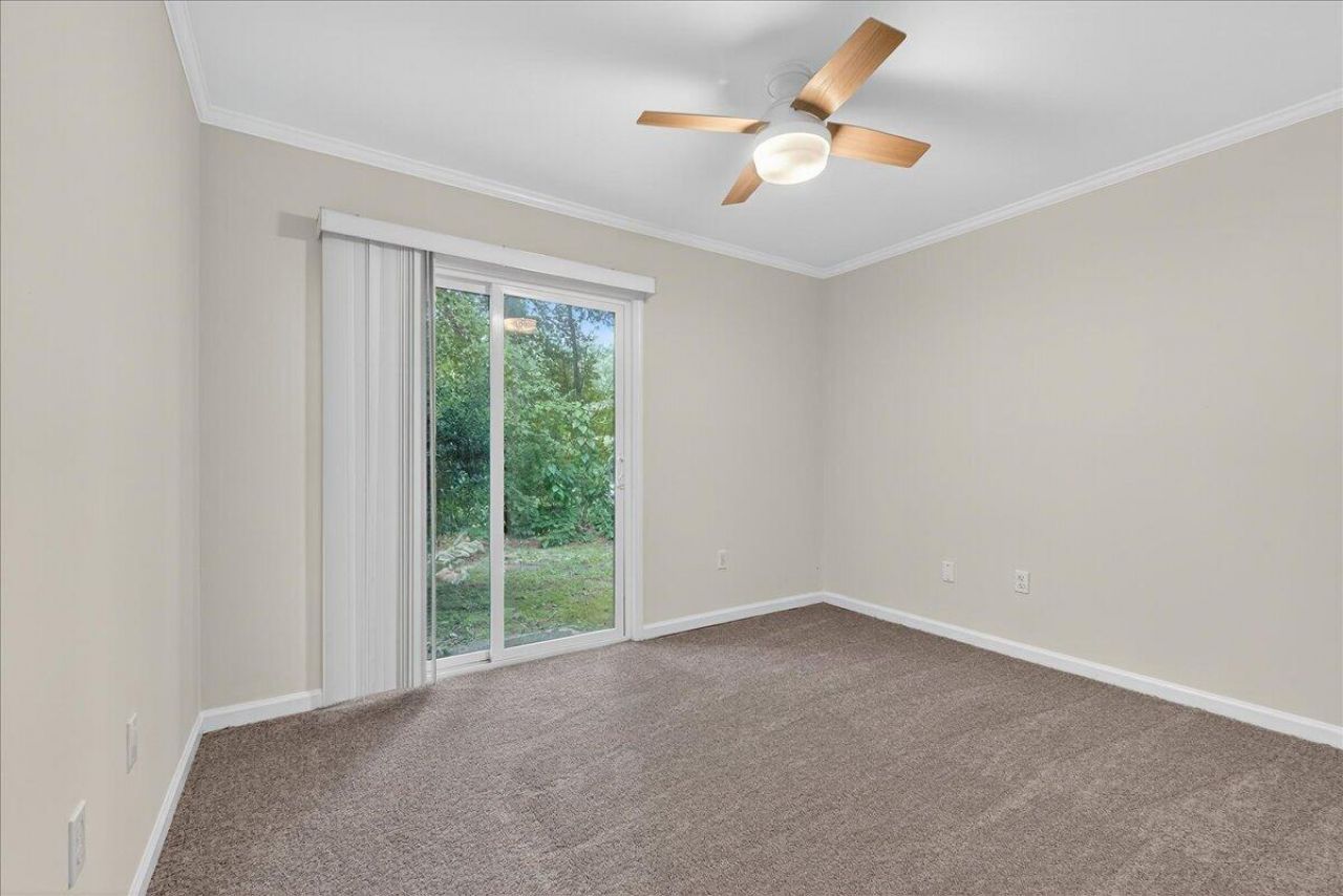 104 Peacock Place Photo 21