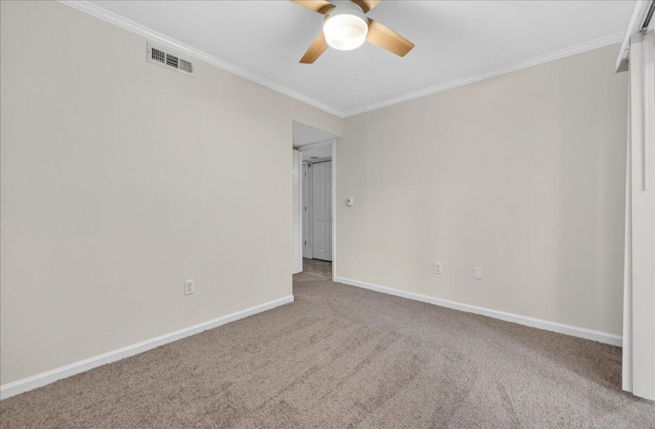 104 Peacock Place Photo 22