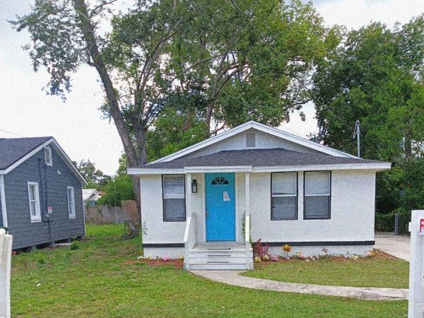 8006 N MARKS STREET, TAMPA, FL 33604