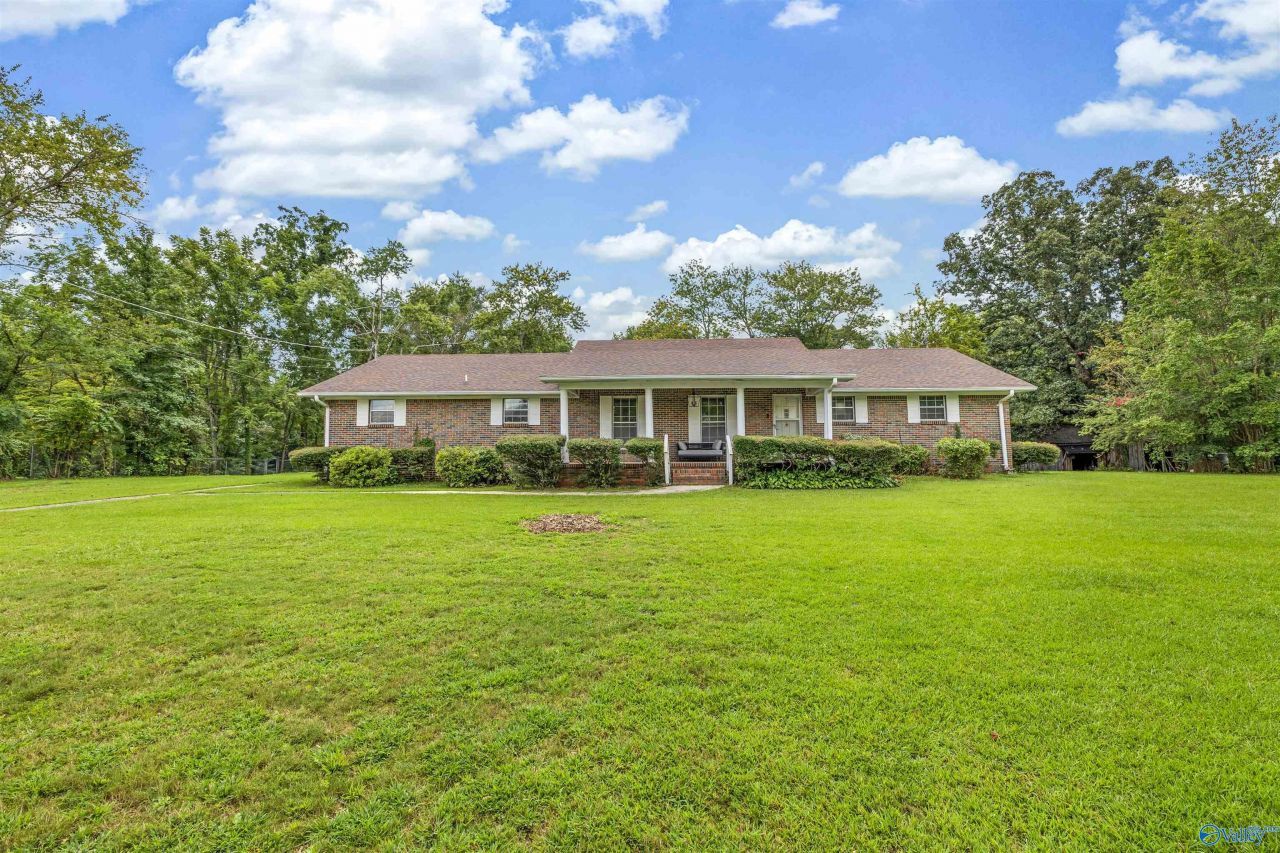 226 6th Street Sw, Arab, AL 35016 Main Photo