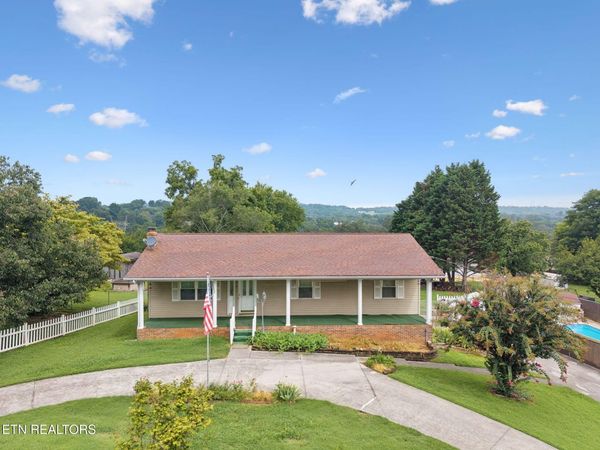 2809 Cansler Drive, Maryville, TN 37801