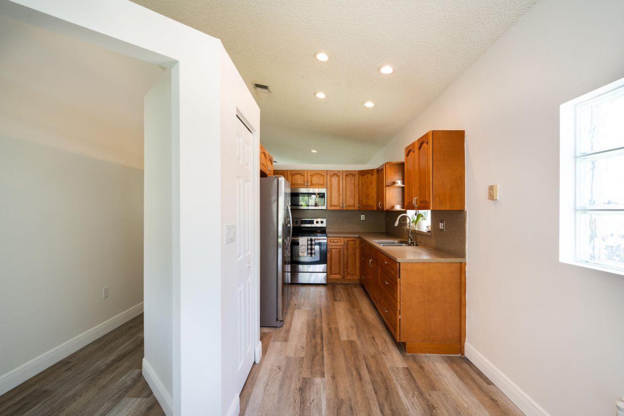 370 SW 203rd Avenue, Pembroke Pines, FL 33029 Photo