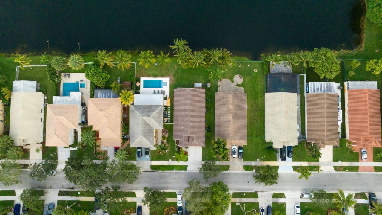 370 SW 203rd Avenue, Pembroke Pines, FL 33029 Photo