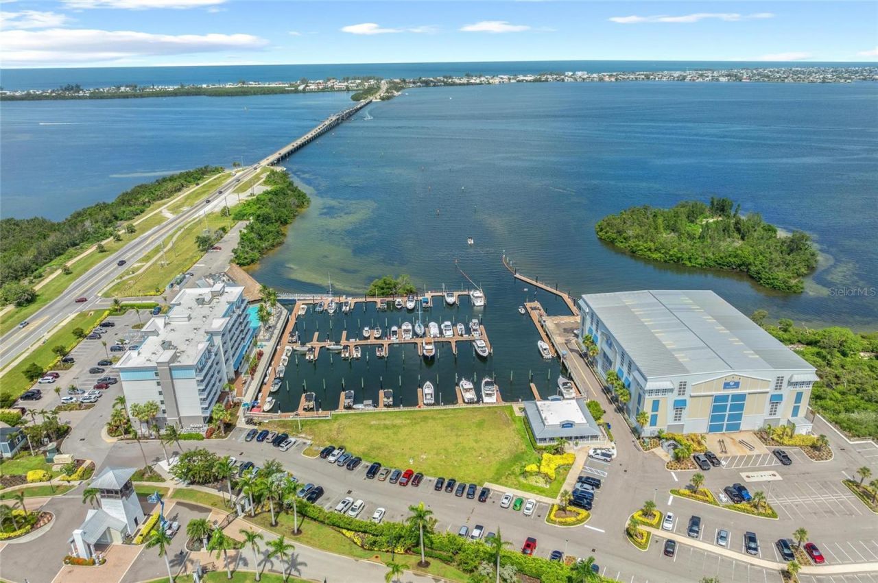 387 Aruba Circle, Unit 301, Bradenton, FL 34209 Photo