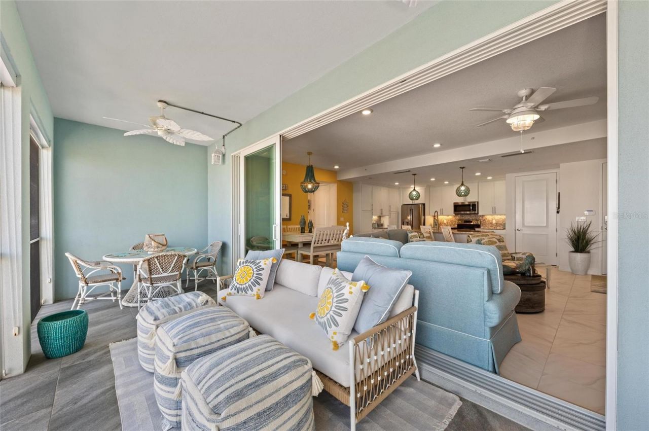 387 Aruba Circle, Unit 301, Bradenton, FL 34209 Photo