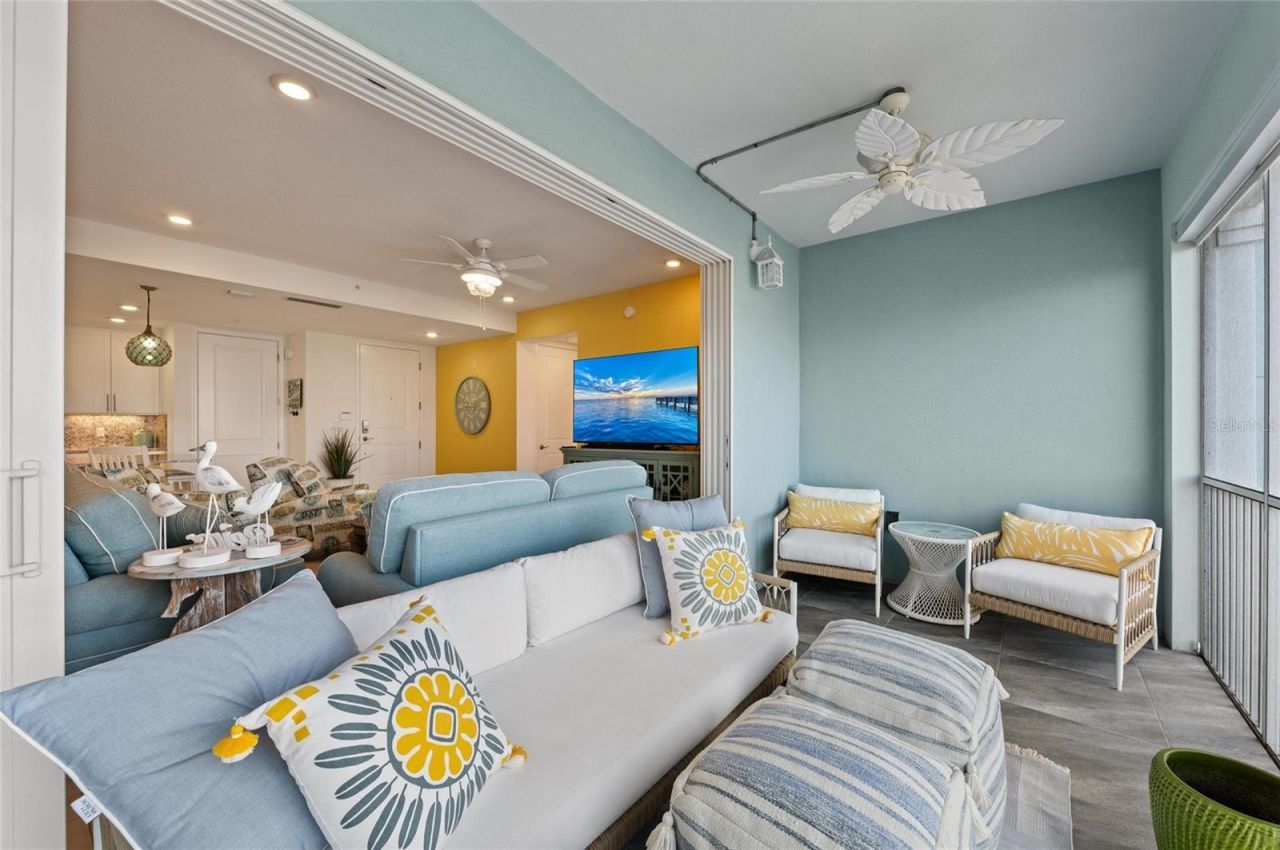 387 Aruba Circle, Unit 301, Bradenton, FL 34209 Photo