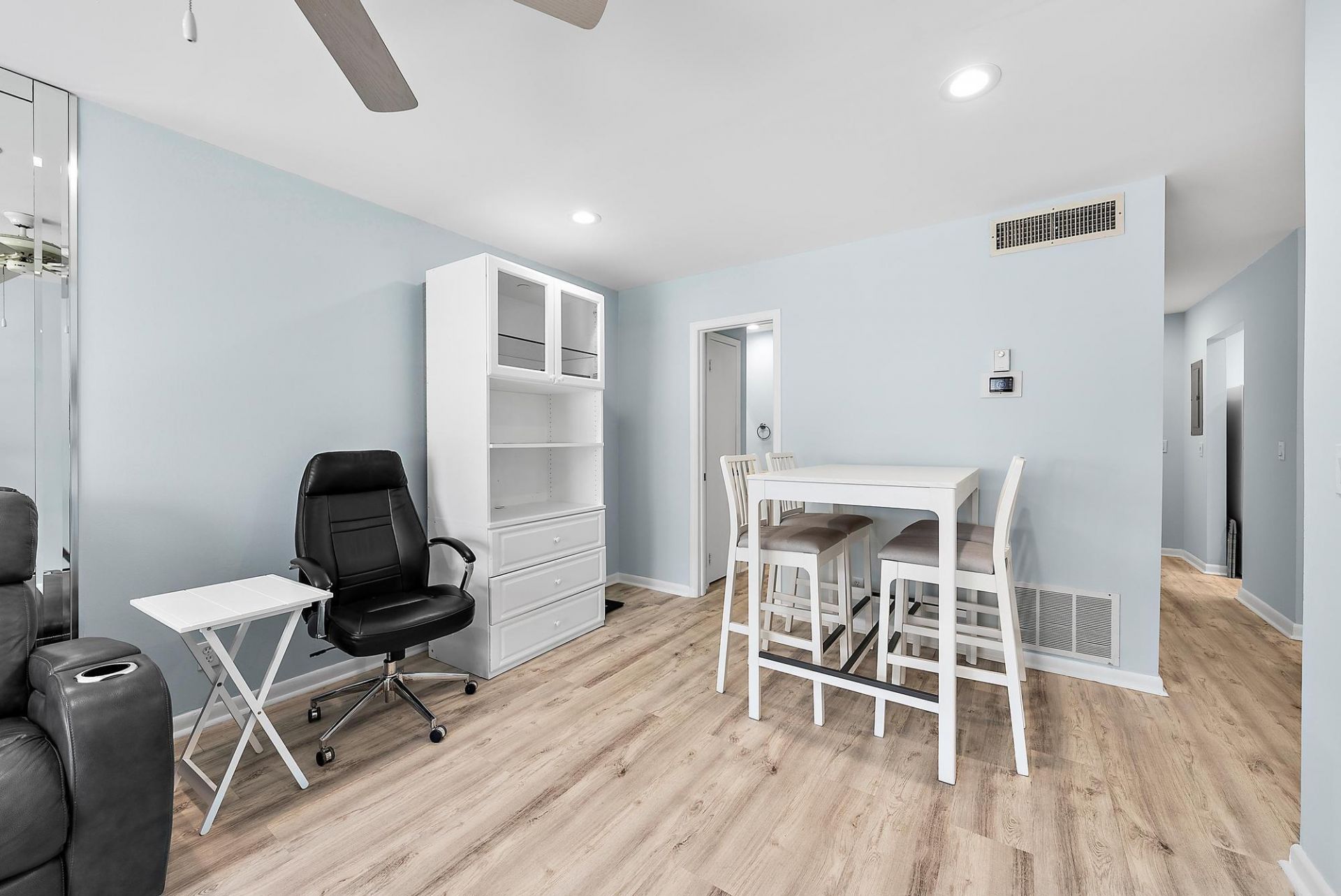 3851 N Ocean Boulevard, Unit 202, Gulf Stream, FL 33483 Photo