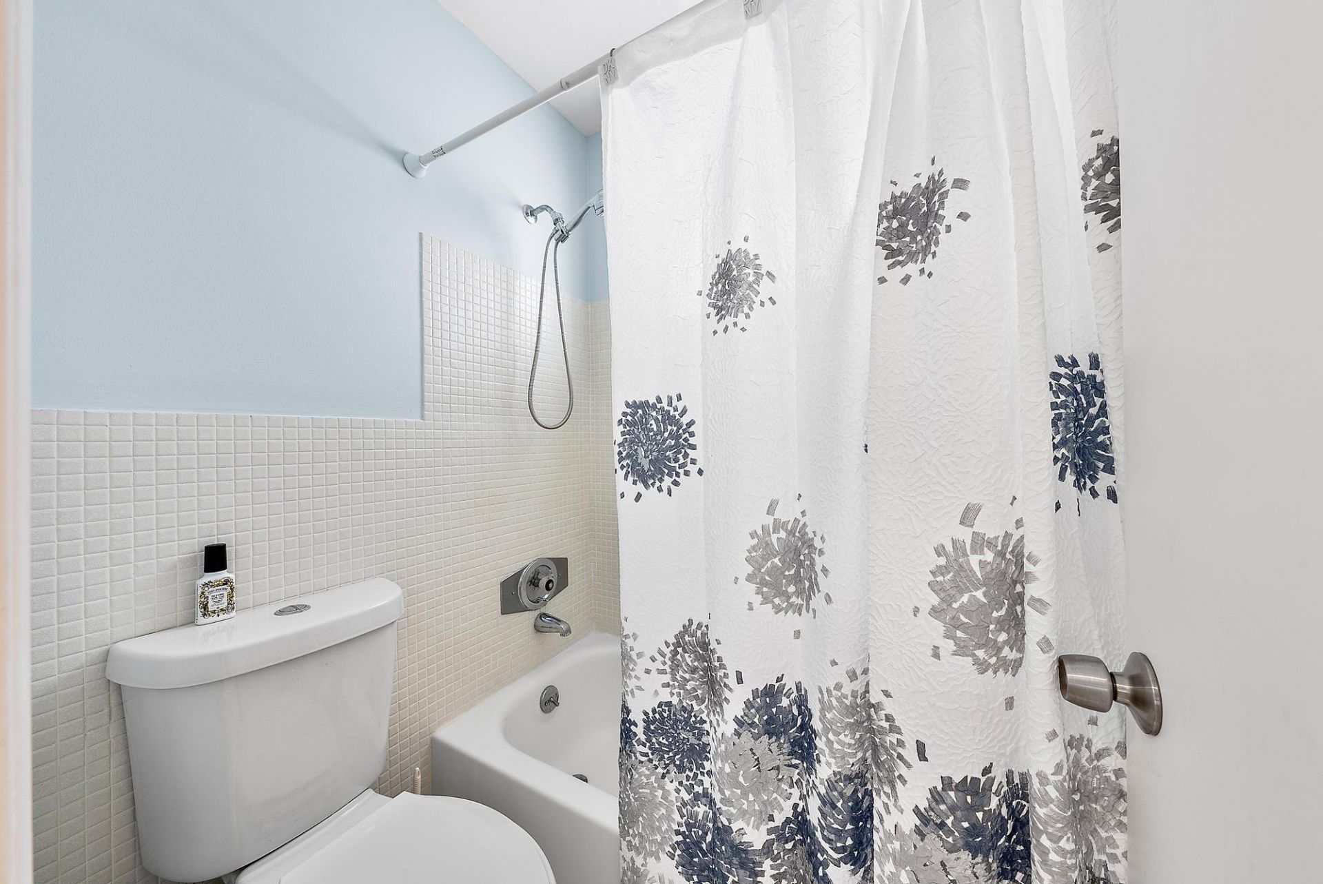 3851 N Ocean Boulevard, Unit 202, Gulf Stream, FL 33483 Photo