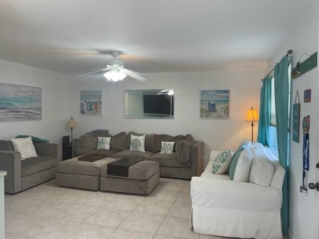137 Flanders C, Delray Beach, FL 33484 Photo