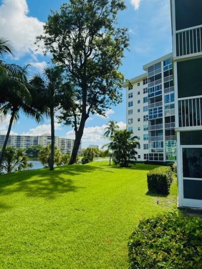 3051 N Course Drive, Unit 807, Pompano Beach, FL 33069 Photo