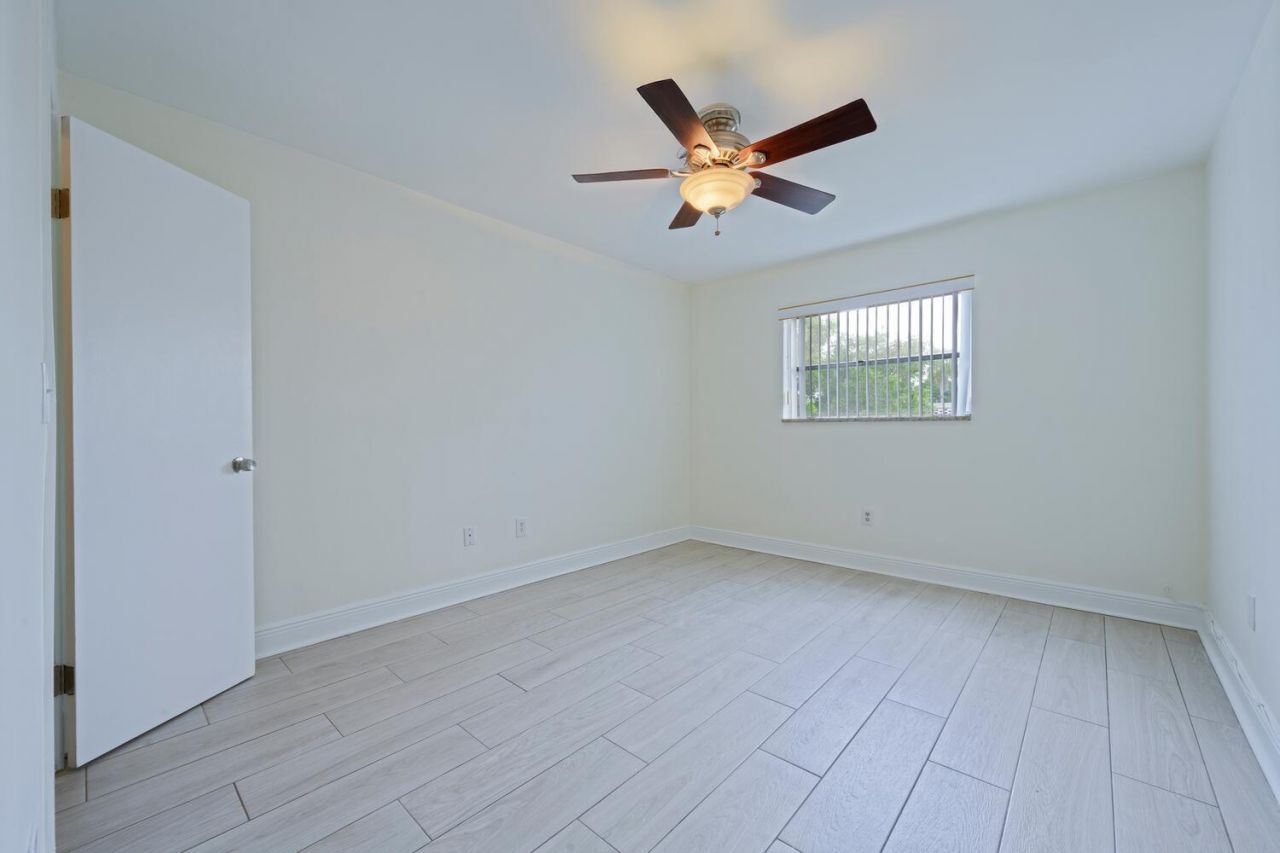 1505 Crescent Circle, Unit A8, Lake Park, FL 33403 Photo