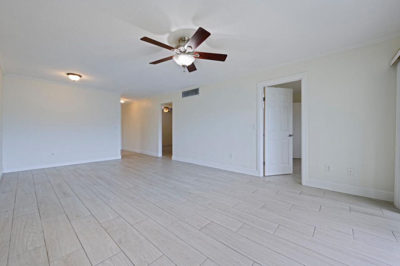 1505 Crescent Circle, Unit A8, Lake Park, FL 33403 Photo