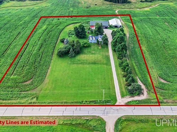 3143 D Road, Bark River Twp, MI 49807
