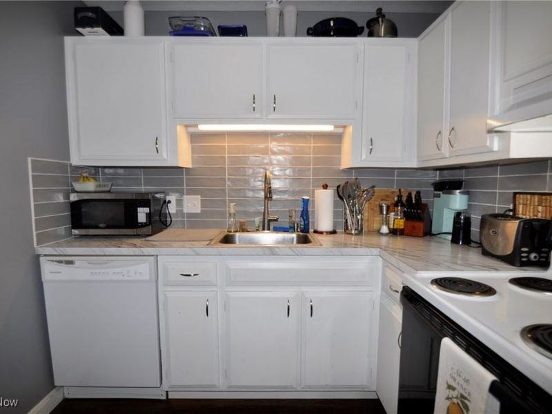 20333 Detroit Road, Unit 213b, Rocky River, OH 44116 Photo 13