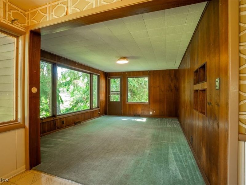 16125 Parkland Drive, Cleveland, OH 44120 Photo 11