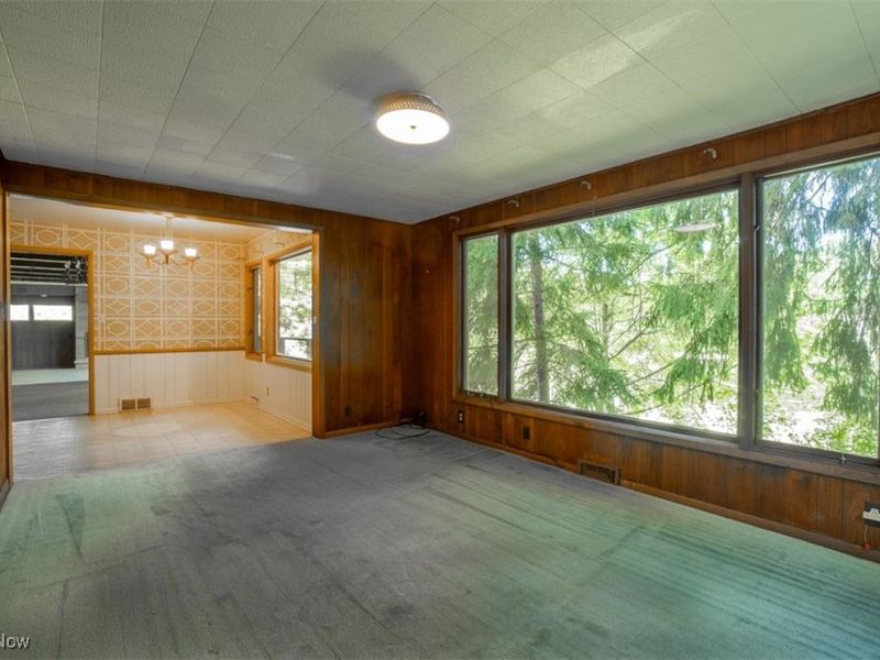 16125 Parkland Drive, Cleveland, OH 44120 Photo 12