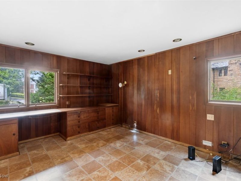 16125 Parkland Drive, Cleveland, OH 44120 Photo 22