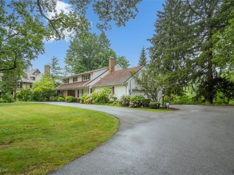 16125 Parkland Drive, Cleveland, OH 44120 Photo 3