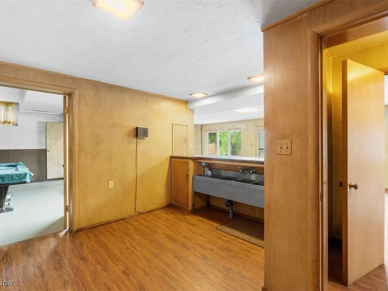 16125 Parkland Drive, Cleveland, OH 44120 Photo 37