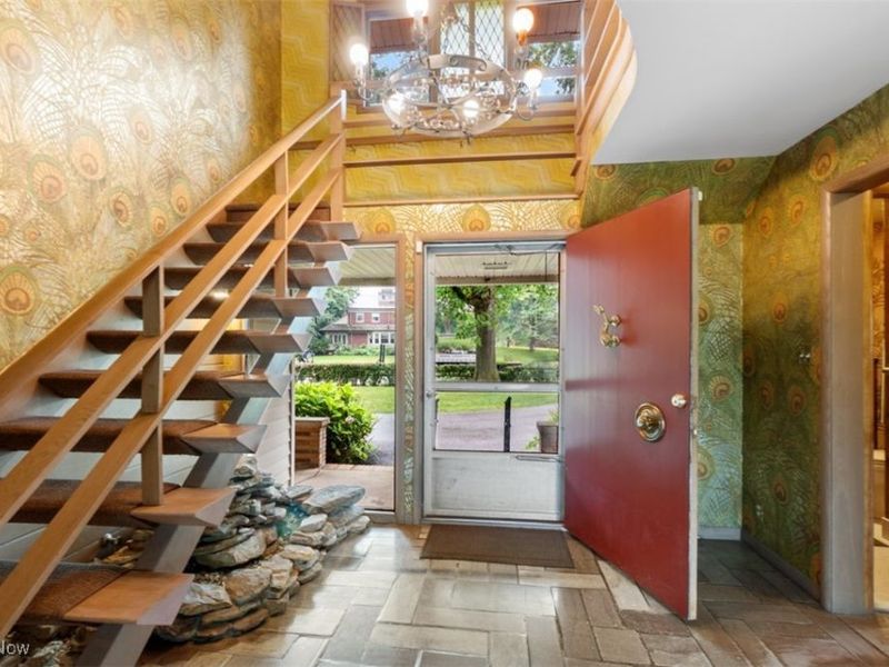 16125 Parkland Drive, Cleveland, OH 44120 Photo 5