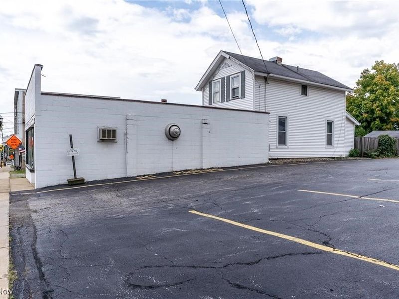238 Main Street, Cortland, OH 44410 Photo 5