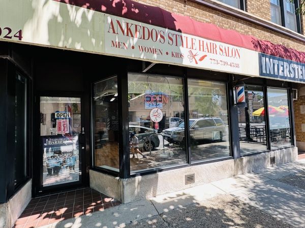 2024 W Montrose Avenue, Chicago, IL 60618