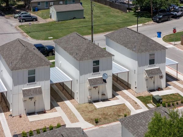 350 Debus DR, Unit 205 A, Taylor, TX 76574