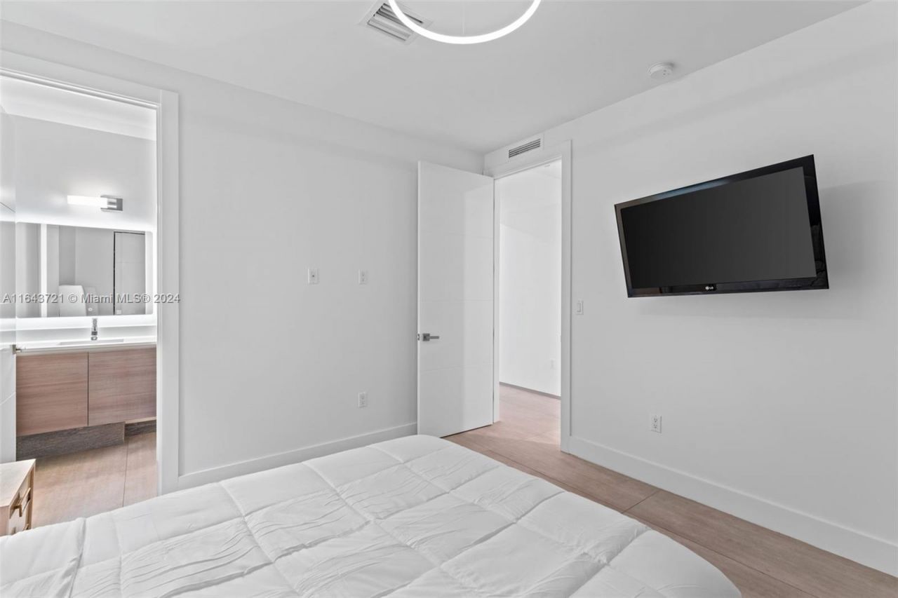 1510 SW 4th Ave, Miami, FL 33129 Photo