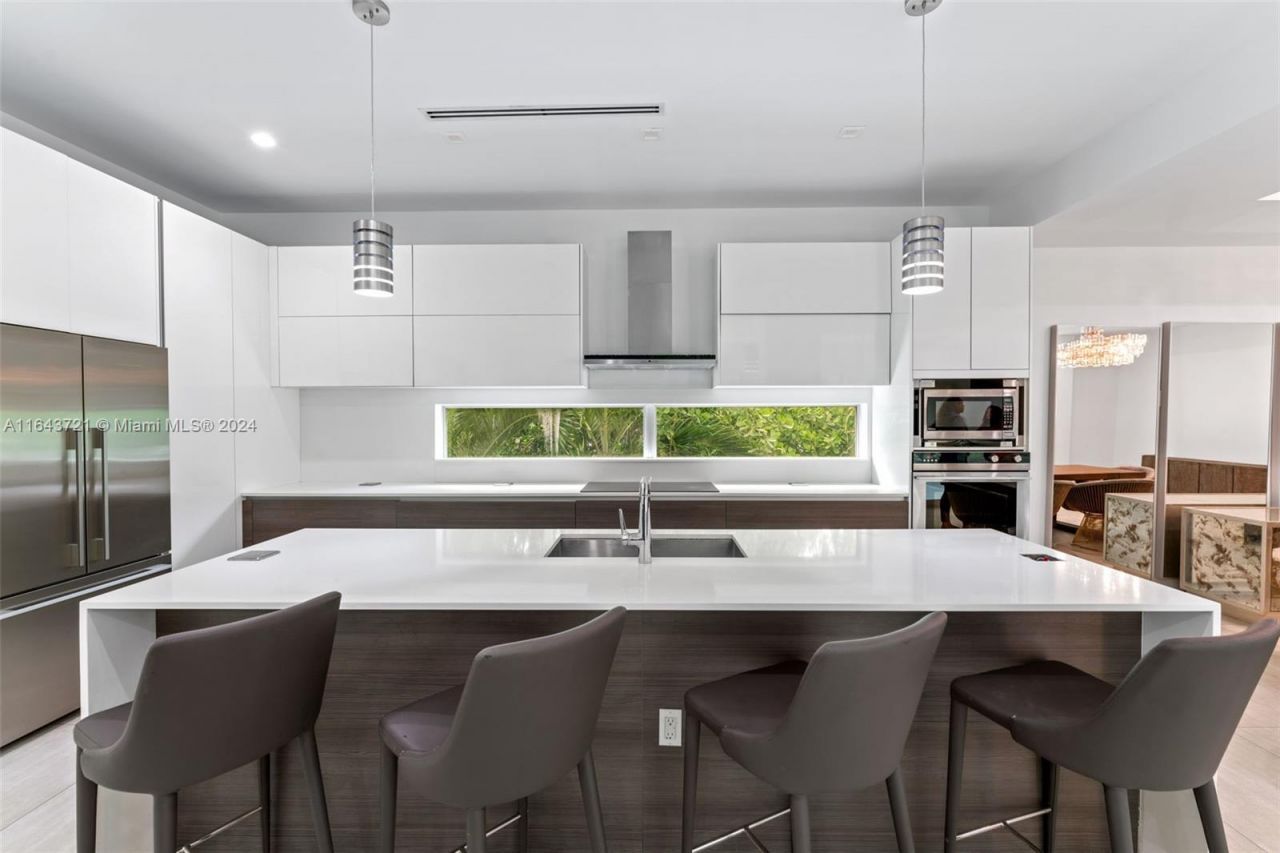 1510 SW 4th Ave, Miami, FL 33129 Photo