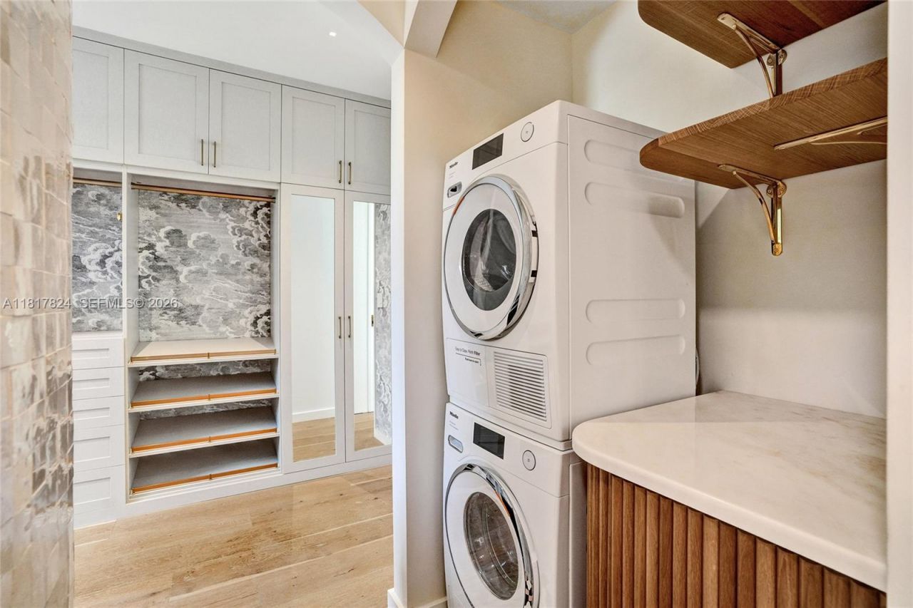 4061 Matheson Ave, Miami, FL 33133 Photo