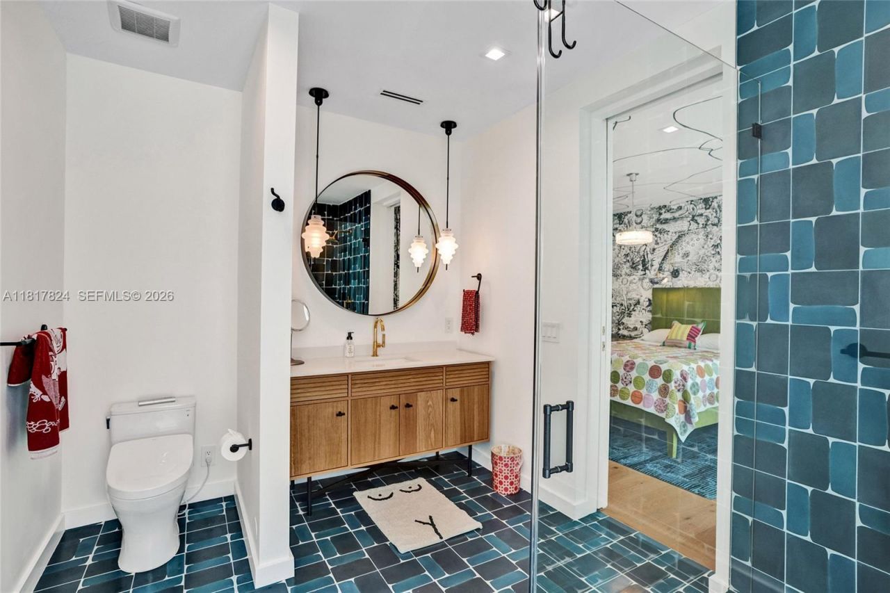 4061 Matheson Ave, Miami, FL 33133 Photo