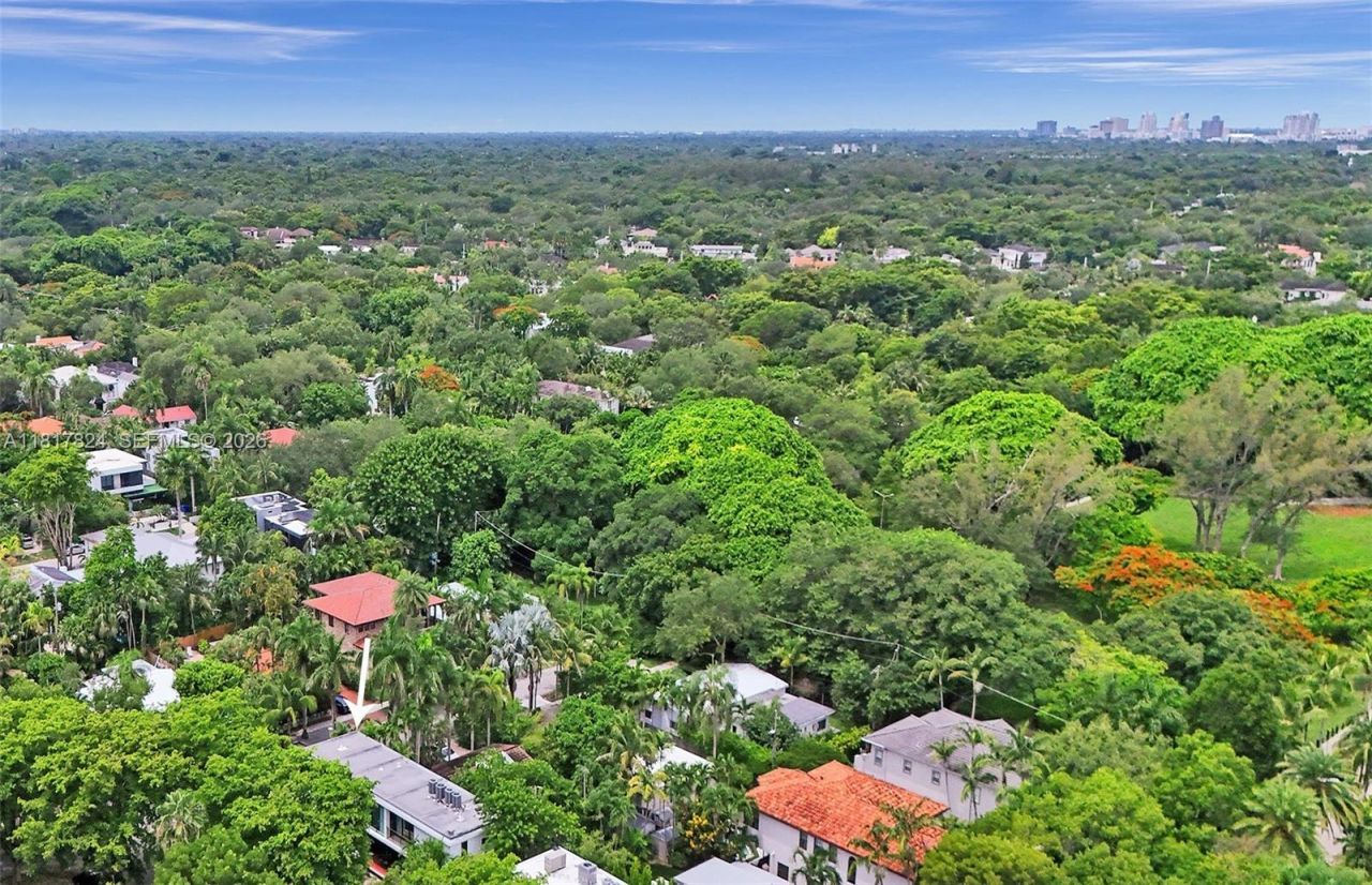 4061 Matheson Ave, Miami, FL 33133 Photo