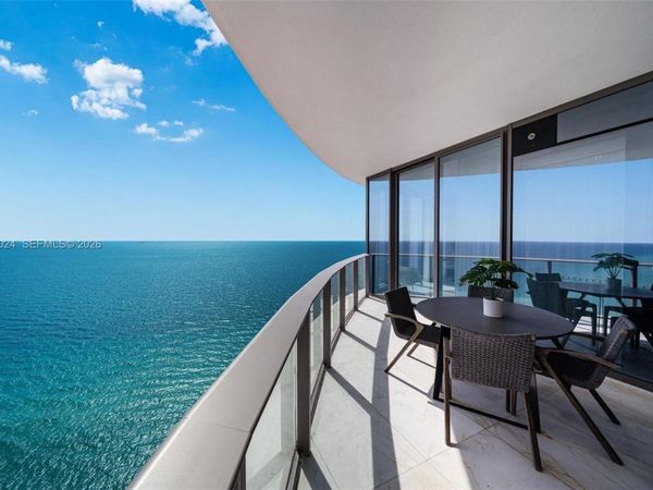 15701 Collins Ave, Unit 3001, Sunny Isles Beach, FL 33160