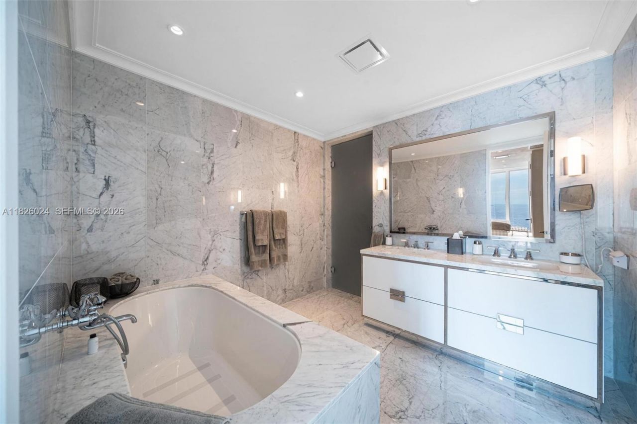 15701 Collins Ave, Unit 3001, Sunny Isles Beach, FL 33160 Photo