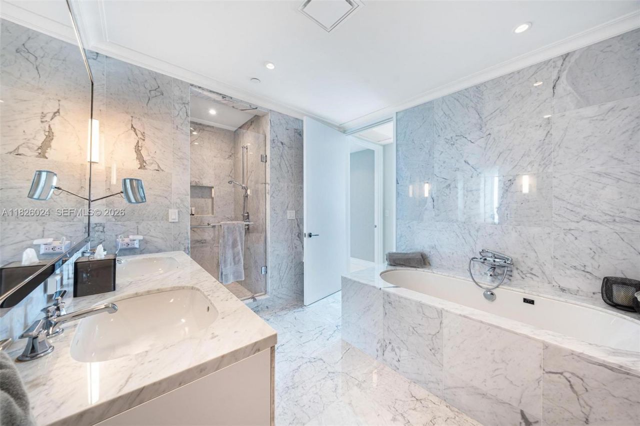 15701 Collins Ave, Unit 3001, Sunny Isles Beach, FL 33160 Photo