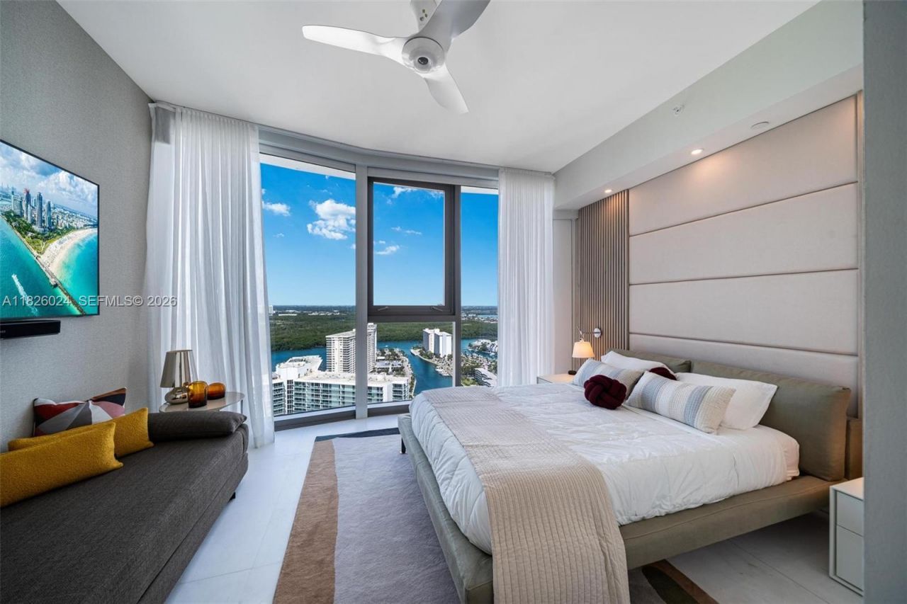 15701 Collins Ave, Unit 3001, Sunny Isles Beach, FL 33160 Photo