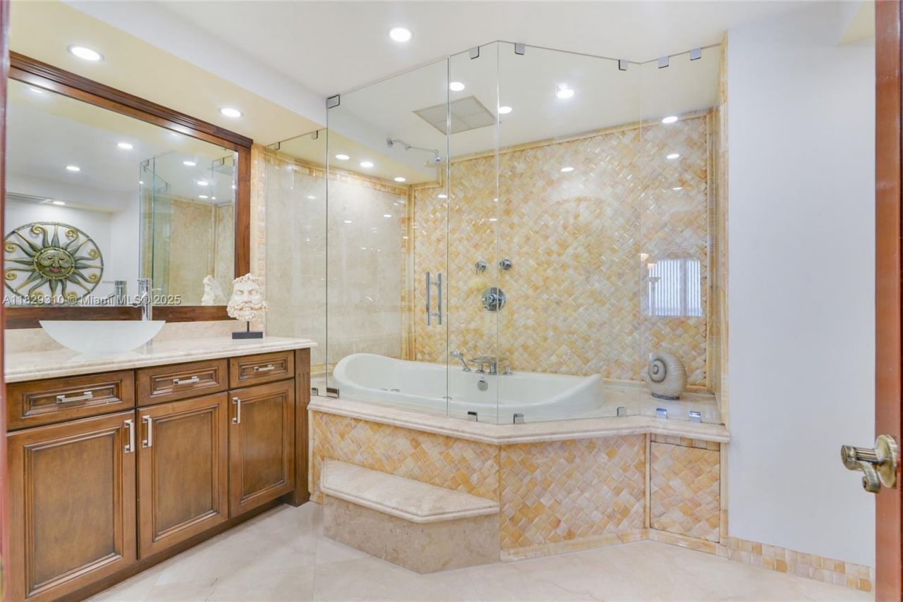 2100 S Ocean Ln, Unit 1911, Fort Lauderdale, FL 33316 Photo