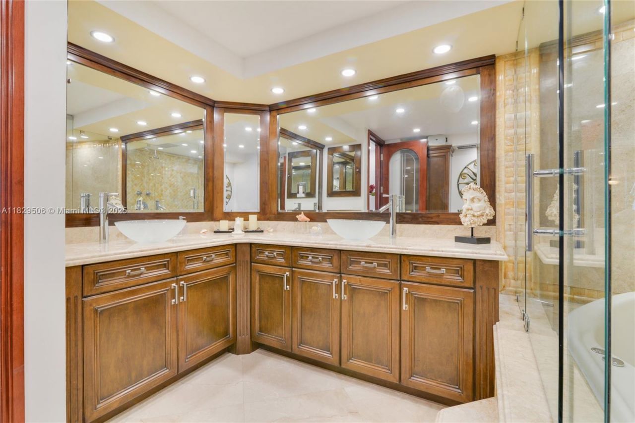 2100 S Ocean Ln, Unit 1911, Fort Lauderdale, FL 33316 Photo