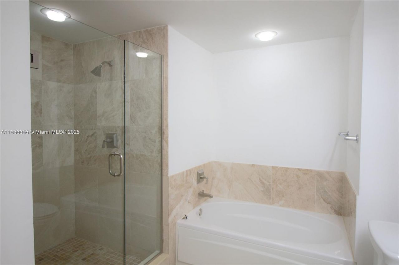 510 NW 84th Ave, Unit 417, Plantation, FL 33324 Photo