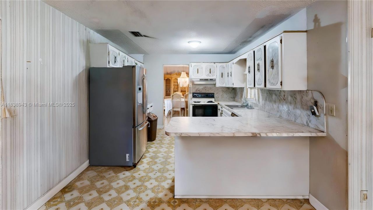 3005 SW 108th Ct, Miami, FL 33165 Photo