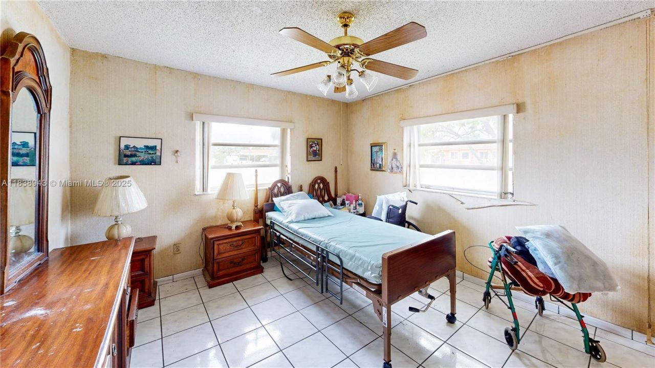 3005 SW 108th Ct, Miami, FL 33165 Photo