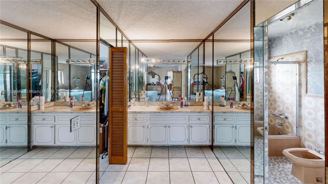 3005 SW 108th Ct, Miami, FL 33165 Photo