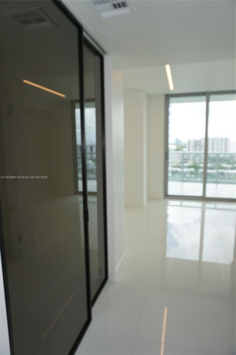 300 Sunny Isles Blvd, Unit 4-1808, Sunny Isles Beach, FL 33160 Photo