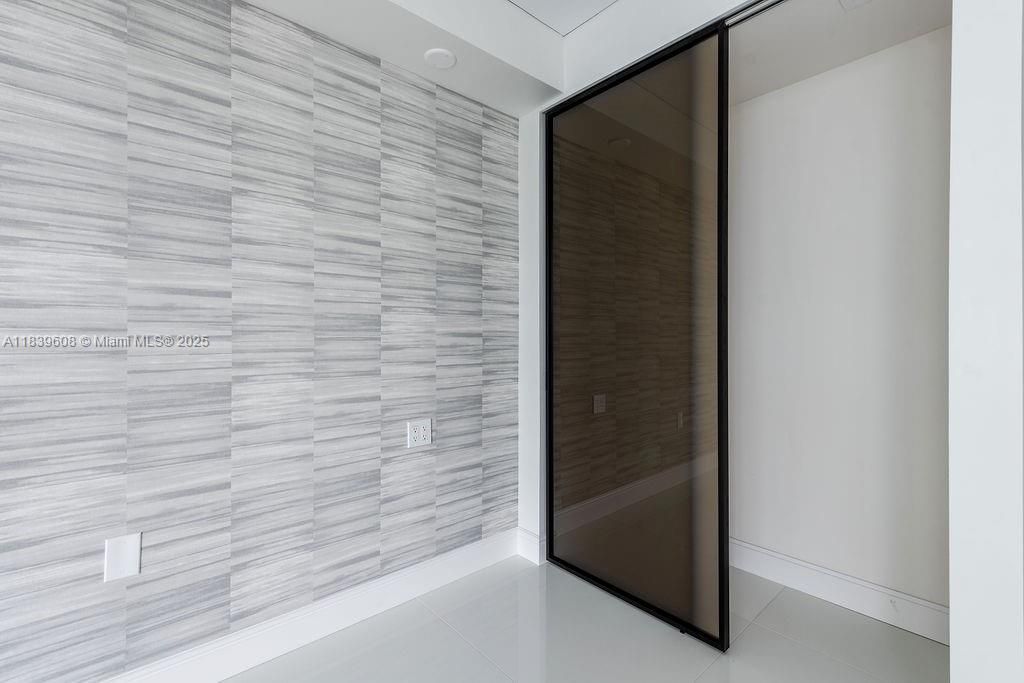 300 Sunny Isles Blvd, Unit 4-1808, Sunny Isles Beach, FL 33160 Photo