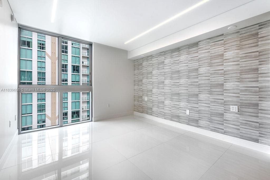 300 Sunny Isles Blvd, Unit 4-1808, Sunny Isles Beach, FL 33160 Photo