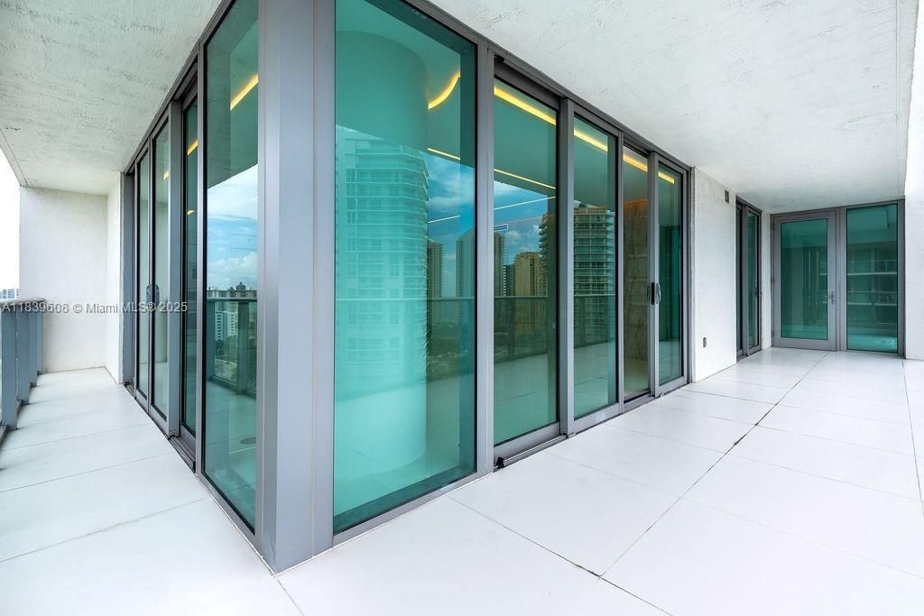 300 Sunny Isles Blvd, Unit 4-1808, Sunny Isles Beach, FL 33160 Photo