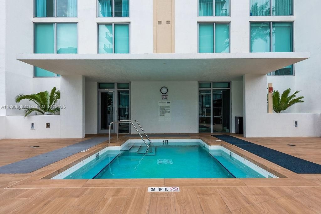 300 Sunny Isles Blvd, Unit 4-1808, Sunny Isles Beach, FL 33160 Photo